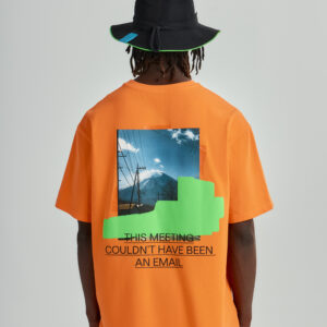 T-shirt TOUCHING GRASS orange