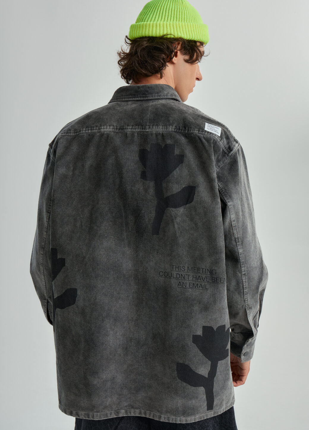 Shirt TOUCHING GRASS gray