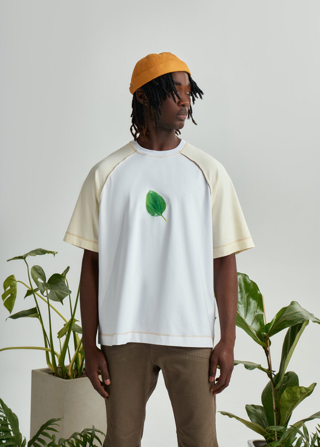 T-shirt TOUCHING GRASS Ok