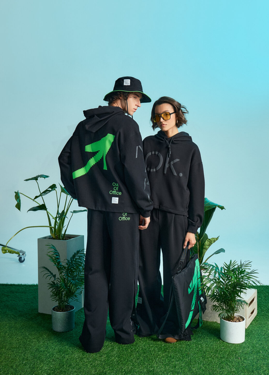 Suit TOUCHING GRASS male