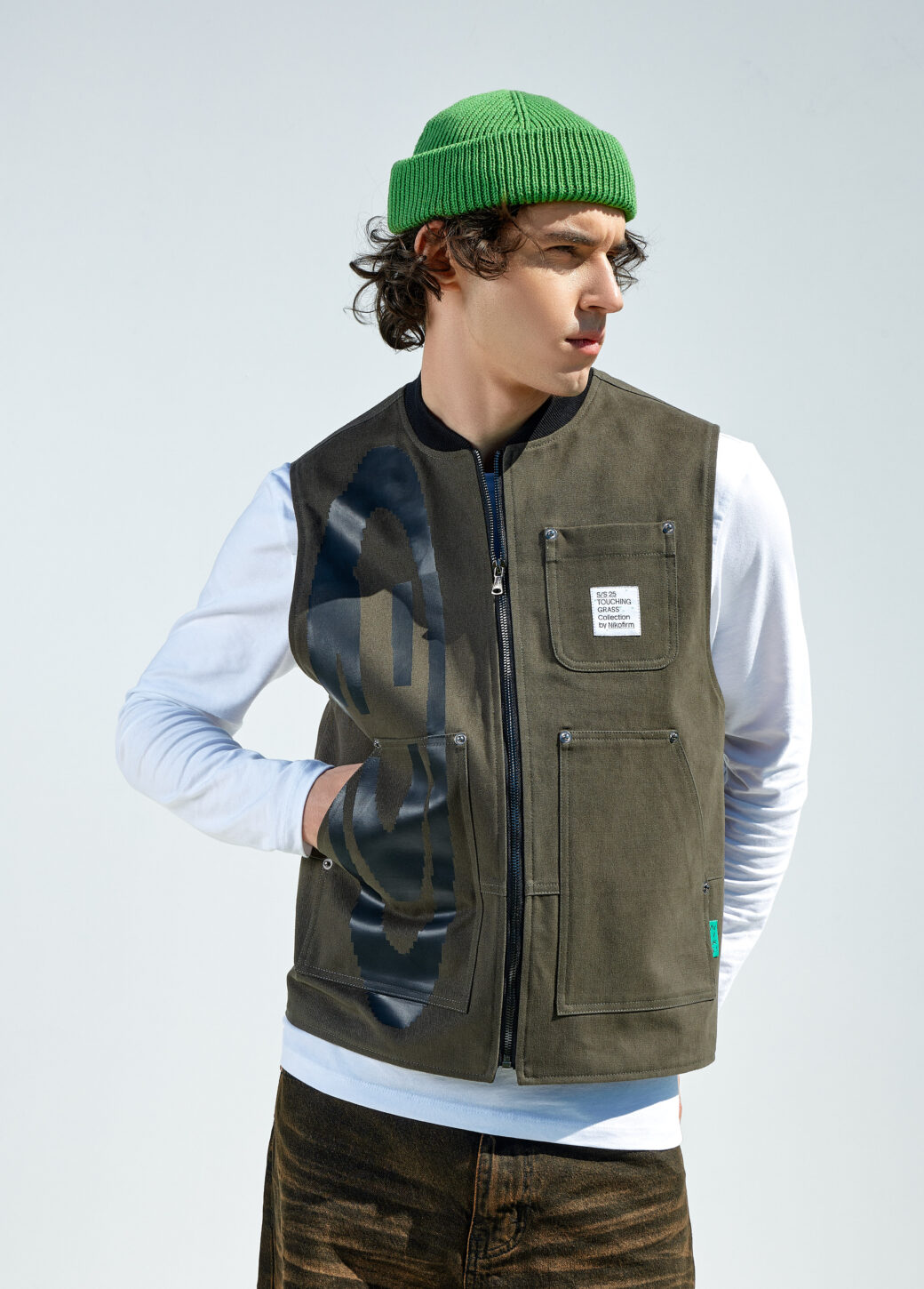 Vest TOUCHING GRASS Vest TOUCHING GRASS