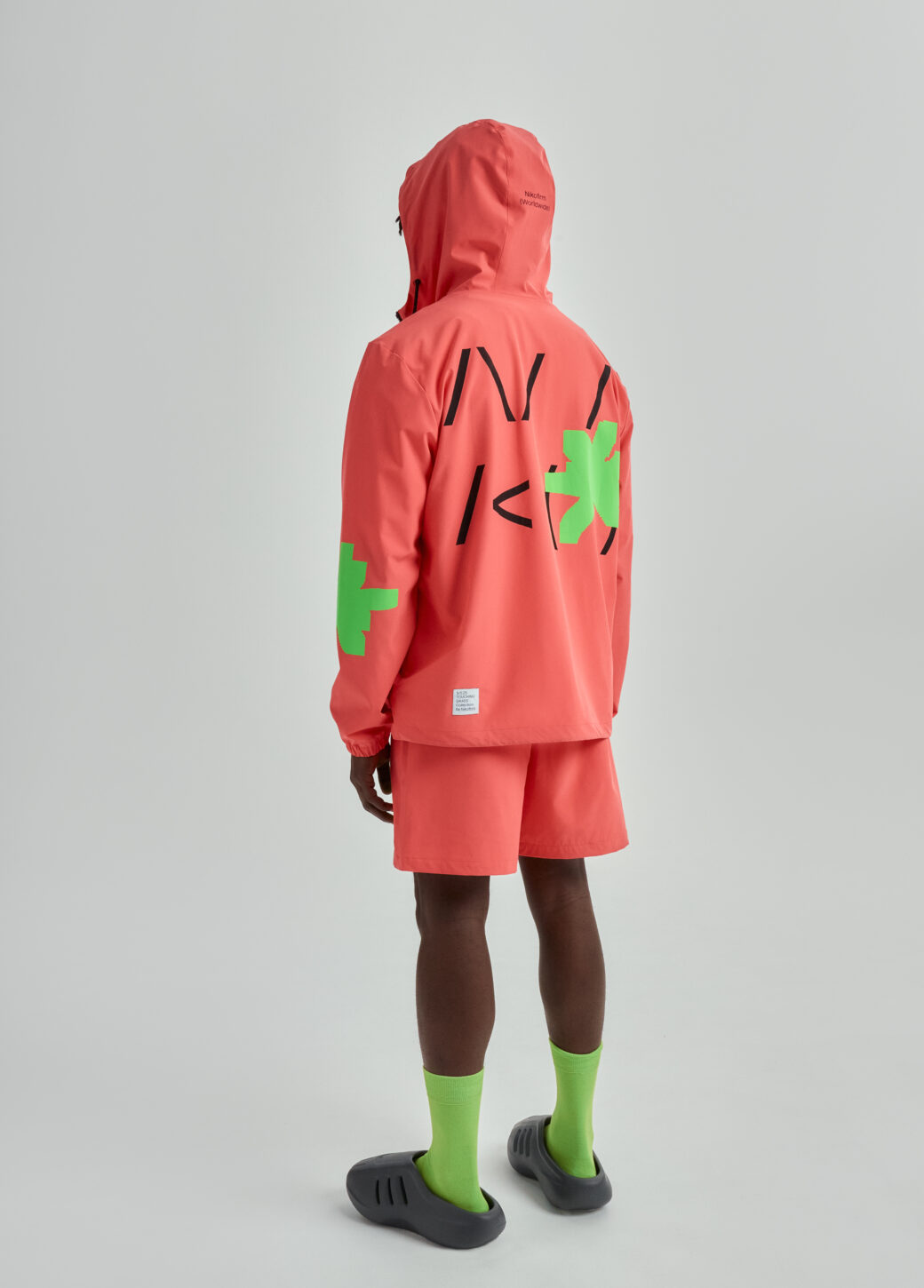 Suit TOUCHING GRASS with swimming shorts