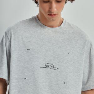 T-shirt TOUCHING GRASS
