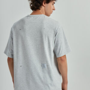 T-shirt TOUCHING GRASS