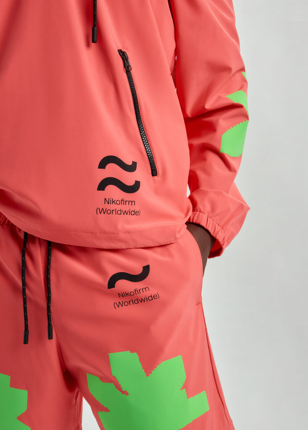 Suit TOUCHING GRASS with swimming shorts