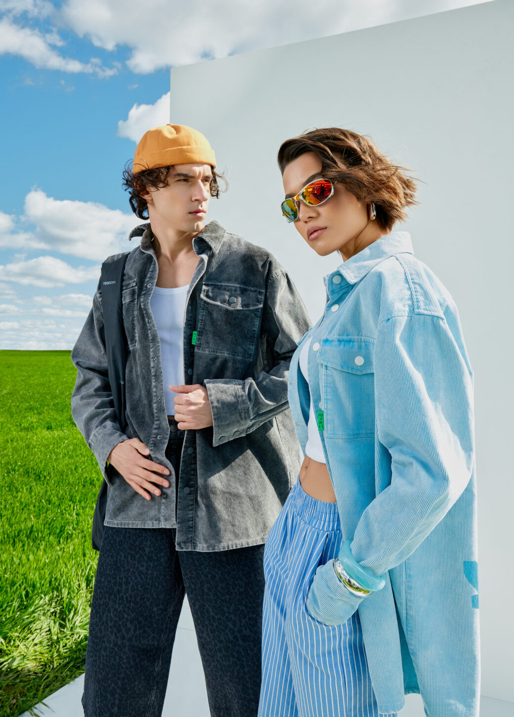 Shirt TOUCHING GRASS gray